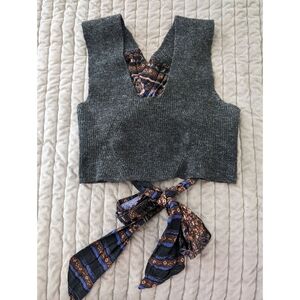 Anthropologie Gray Crop Top with Tie Back (S)